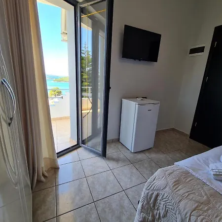 Ardiani Otel Ksamil