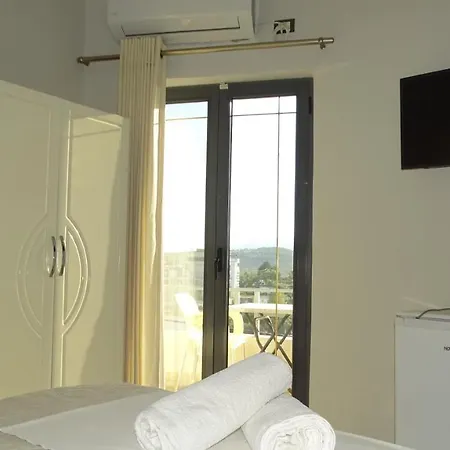 Ardiani Otel Ksamil